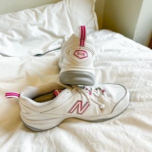 New Balance 608